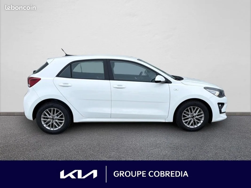 Kia Rio 2022 photo 4
