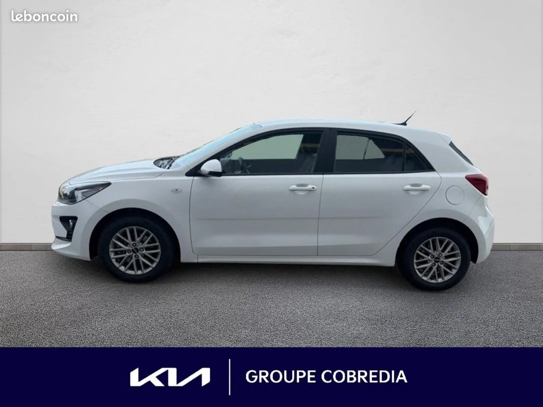 Kia Rio 2022 photo 2