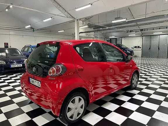 Toyota Aygo 2010 photo 4