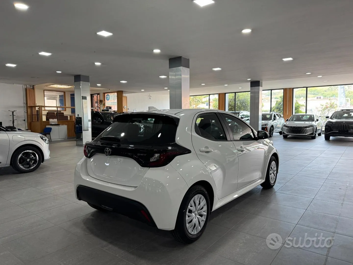 Toyota Yaris 2025 photo 4
