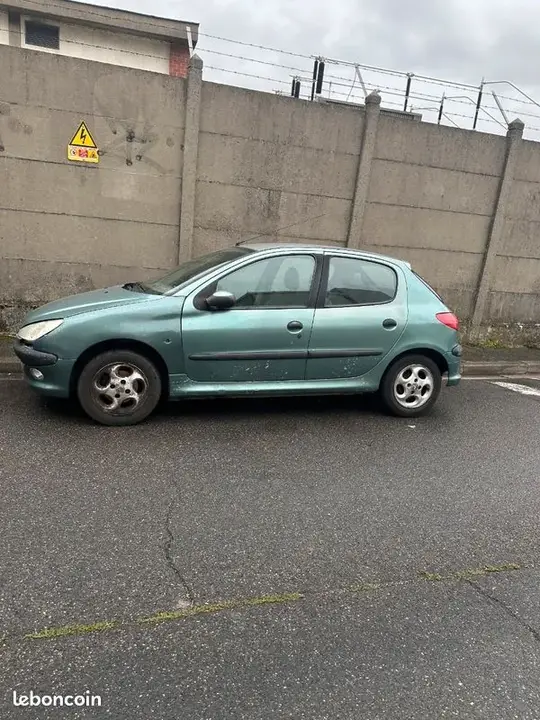 Peugeot 206 2001 photo 3