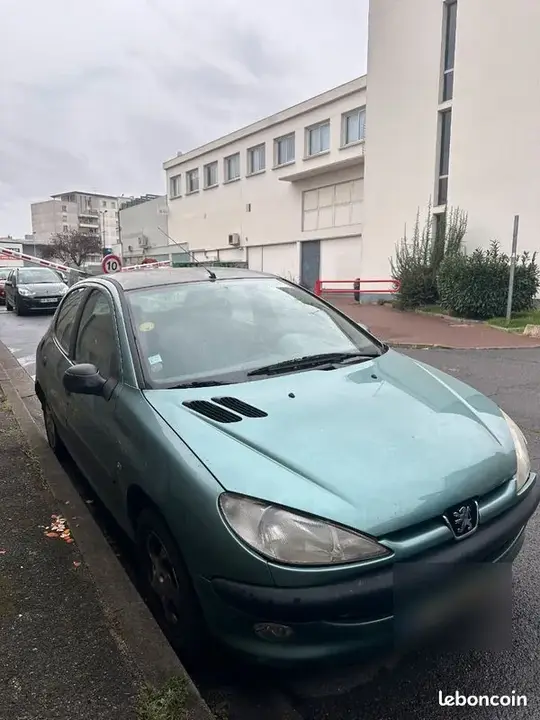 Peugeot 206