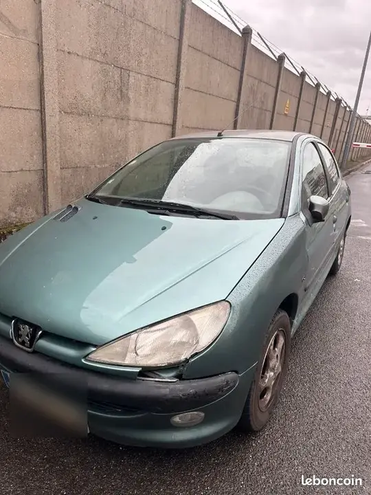 Peugeot 206 2001 photo 2