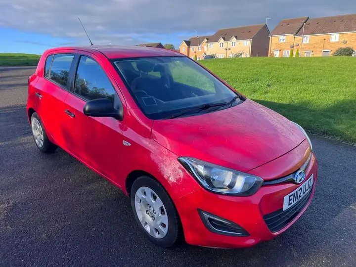Hyundai I20 2012 photo 3