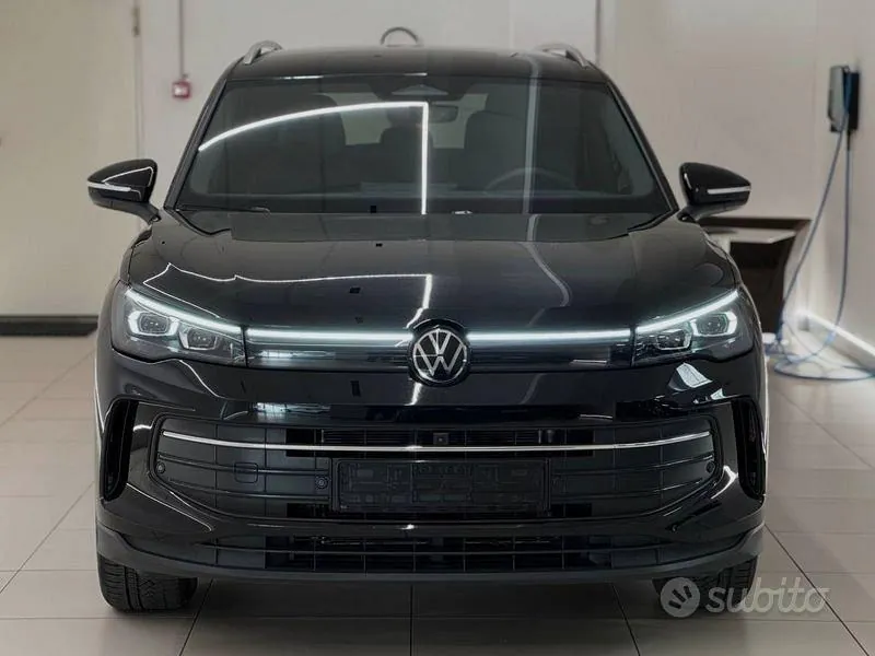 Volkswagen Tiguan 2025 photo 2