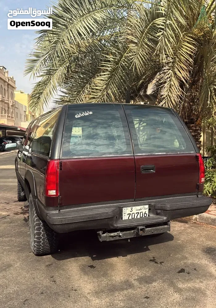 Chevrolet Suburban 1993 photo 2