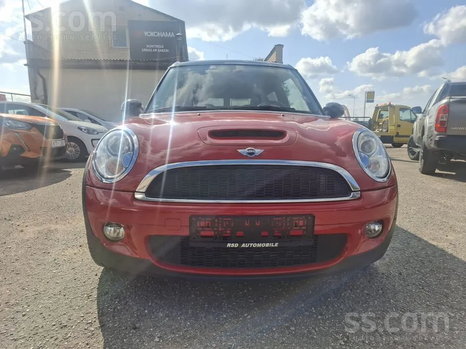 Mini Cooper 2010 photo 2