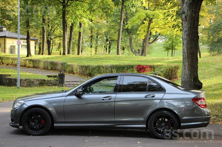 Mercedes-Benz C220 2007 photo 5
