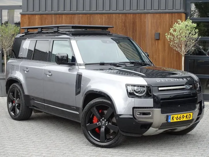 Land Rover Defender 2021 photo 2
