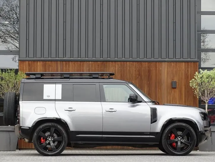 Land Rover Defender 2021 photo 3