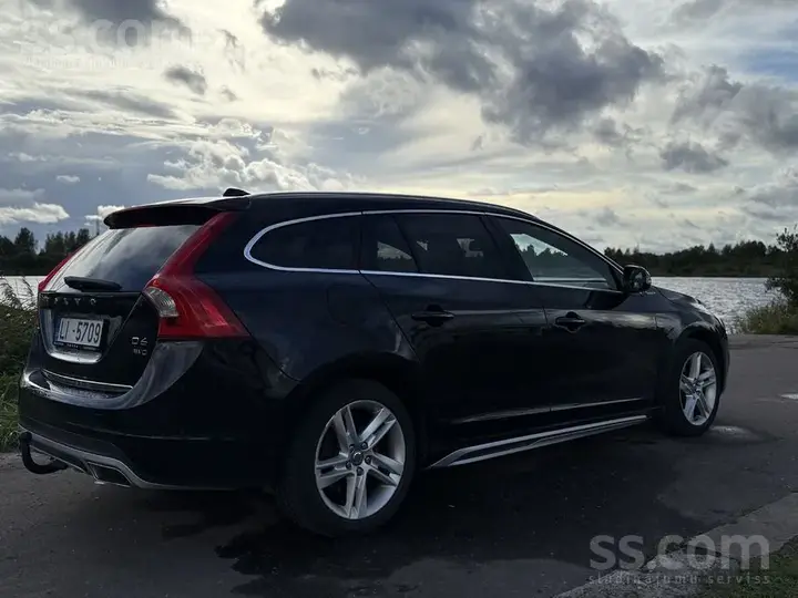 Volvo V60 2014 photo 3