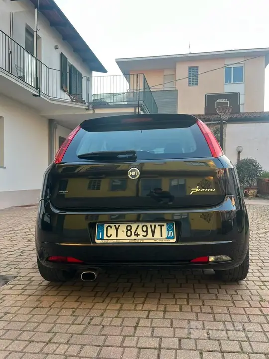 Fiat Grande Punto 2006 photo 4