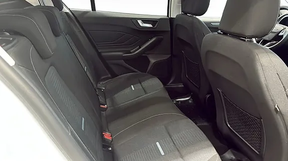 Ford Focus 2023 photo 5
