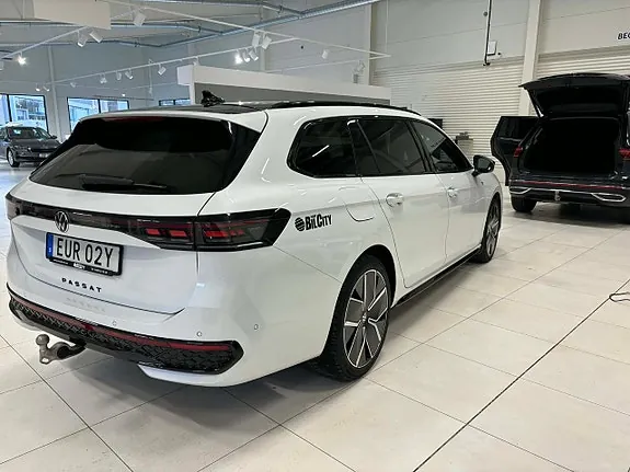 Volkswagen Passat 2024 photo 5