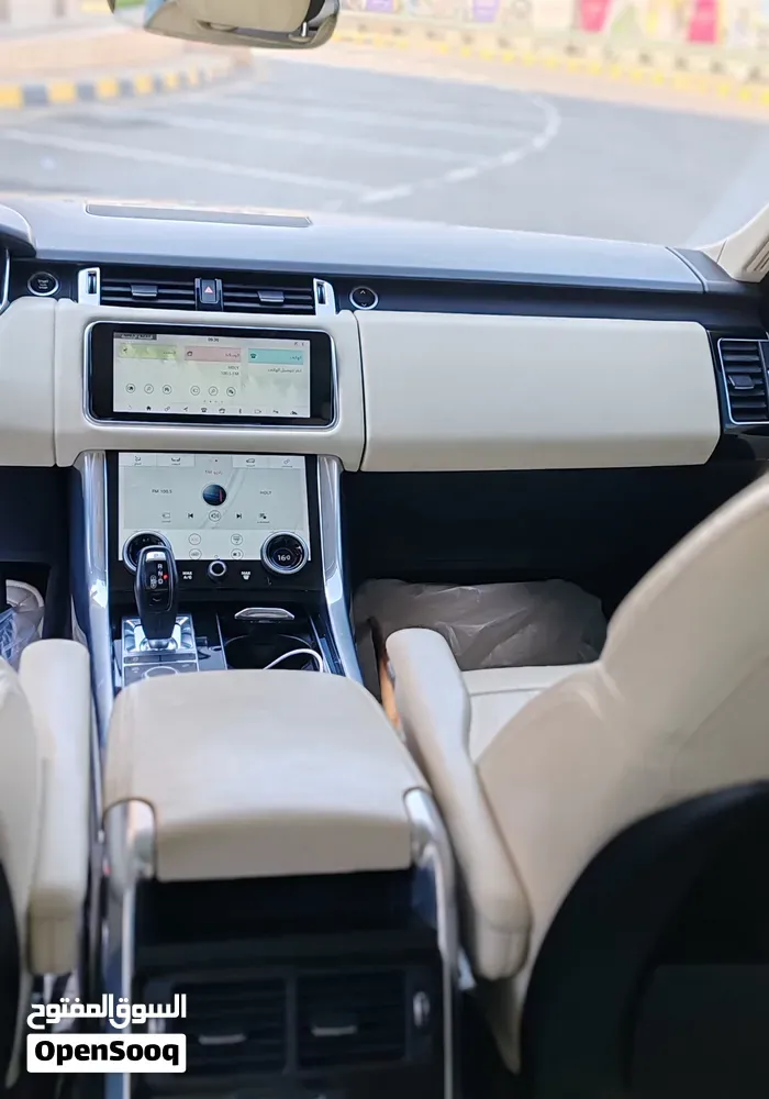 Land Rover Range Rover Sport 2020 photo 4