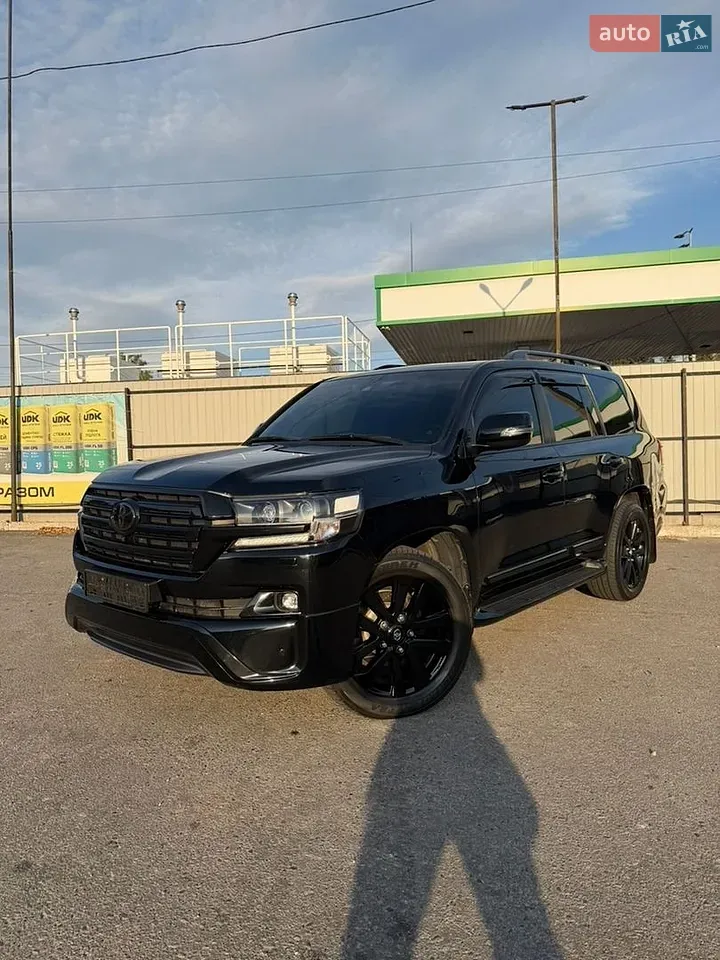 Toyota Land Cruiser