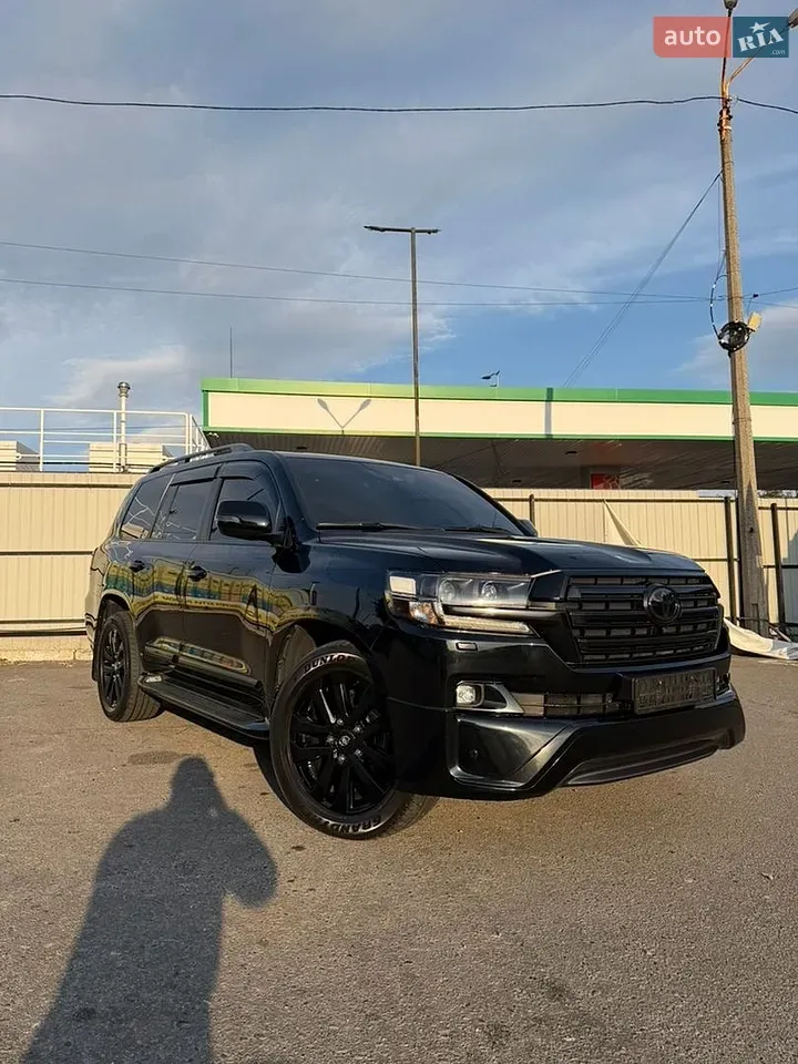 Toyota Land Cruiser 2017 photo 3
