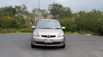 Mazda Demio 2005 photo 4