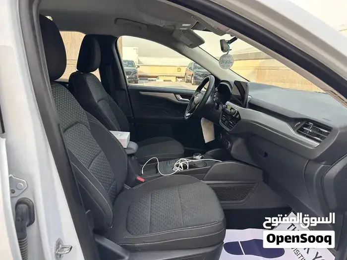 Ford Escape 2022 photo 4