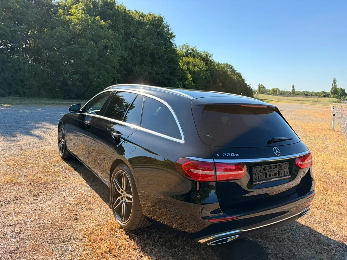 Mercedes-Benz E-Class 2018 photo 3