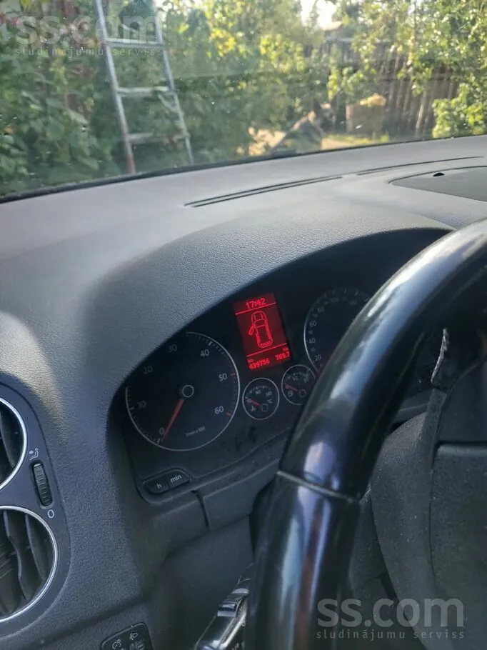 Volkswagen Golf 5 2008 photo 4