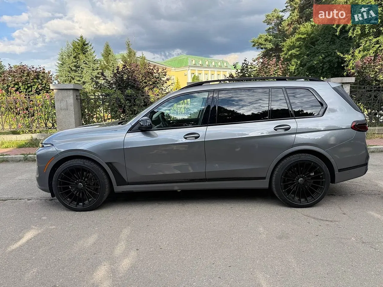BMW X7 2023 photo 3