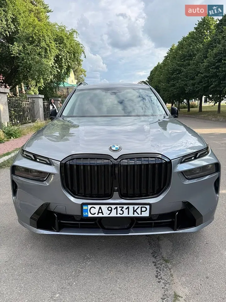 BMW X7 2023 photo 4
