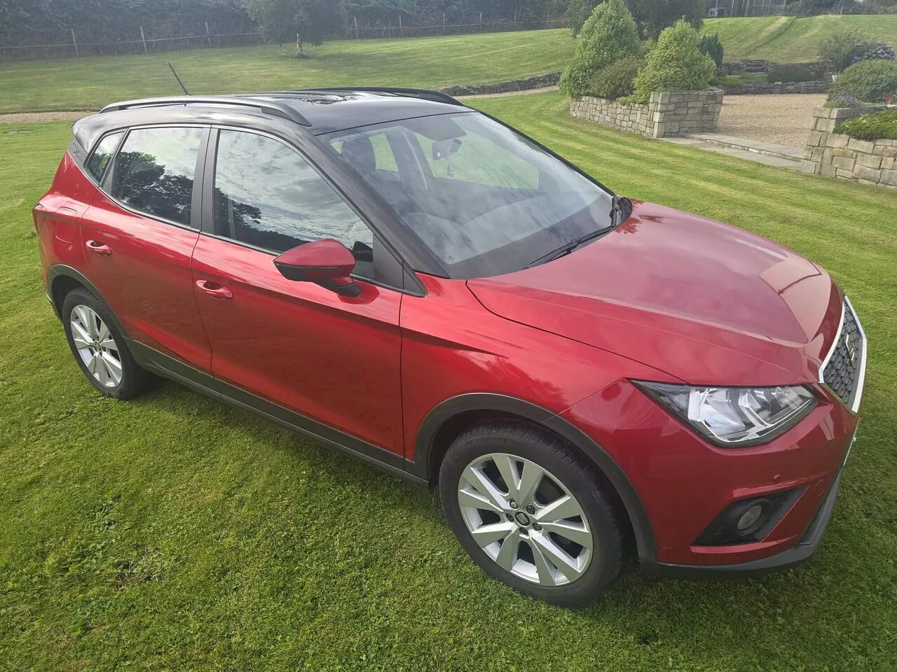 Seat Arona 2018 photo 2