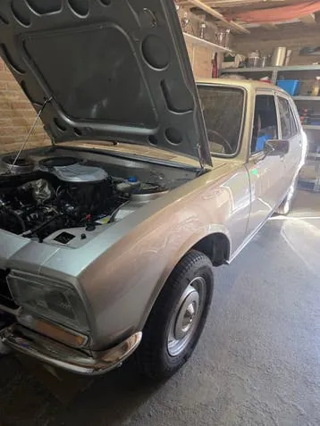 Peugeot 504