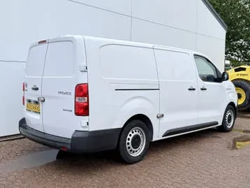 Toyota Proace 2023 photo 3