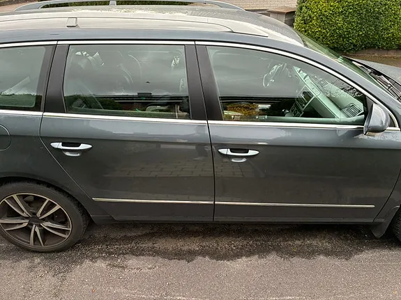 Volkswagen Passat 2010 photo 5