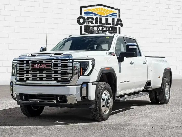 GMC Sierra 3500Hd 2024 photo 2