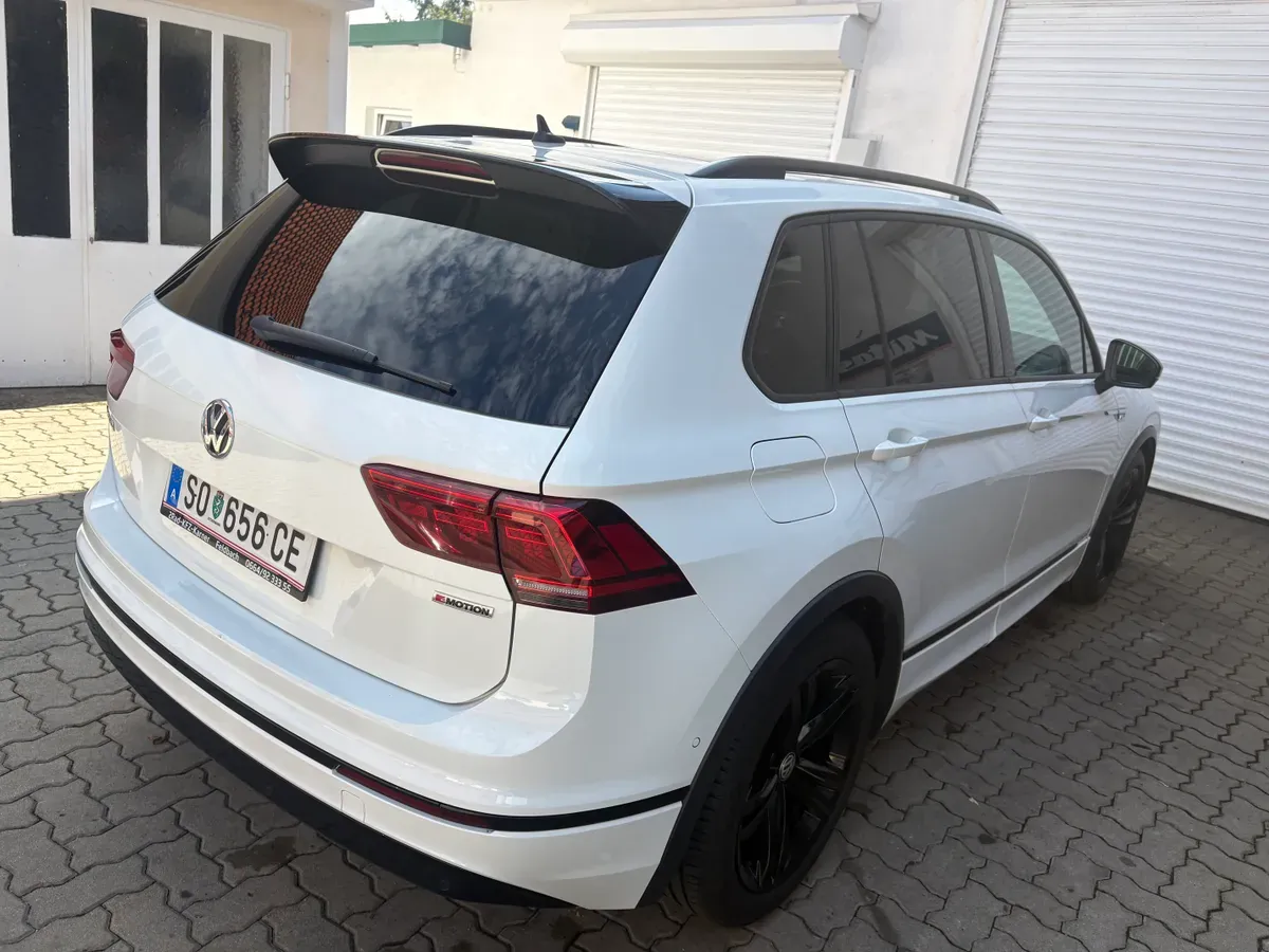 Volkswagen Tiguan 2019 photo 2