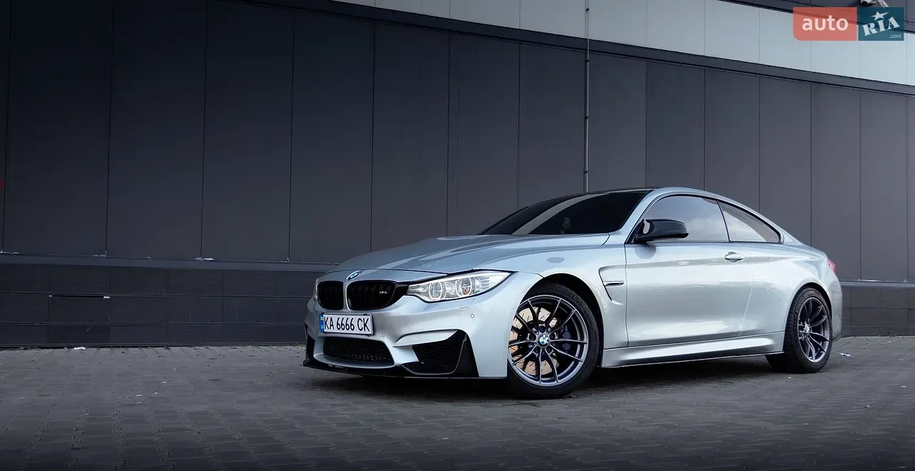 BMW M4 2015 photo 3