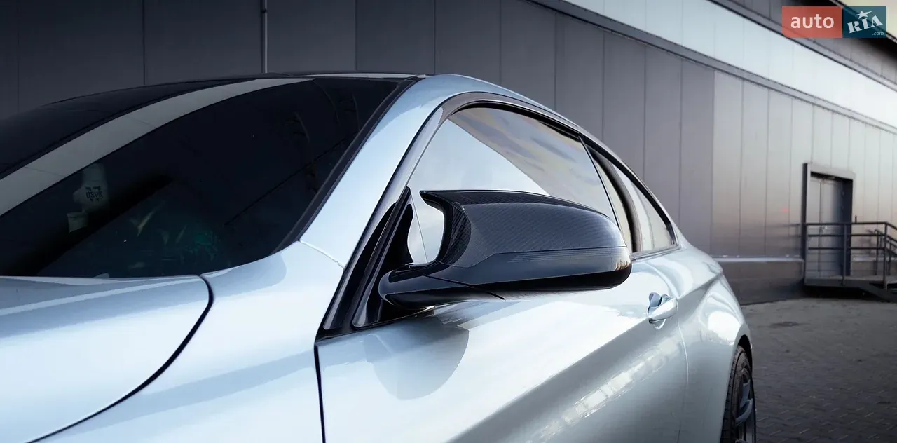 BMW M4 2015 photo 5
