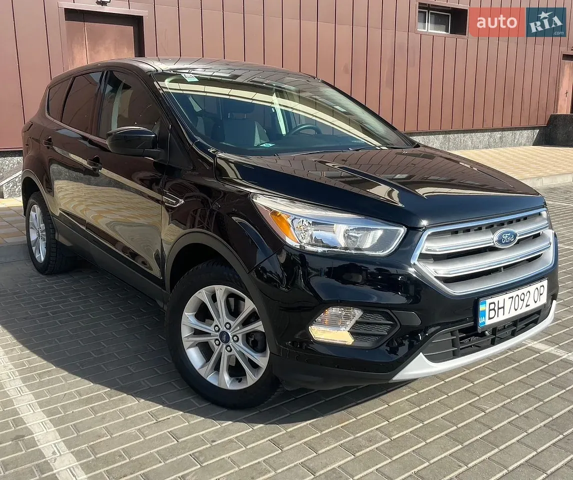 Ford Escape 2016 photo 2