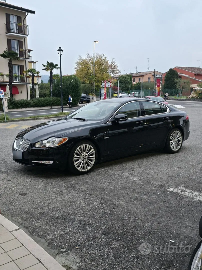 Jaguar Xf 2010 photo 3