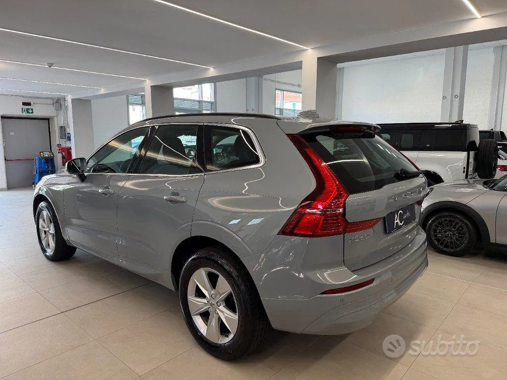 Volvo Xc60 2023 photo 3