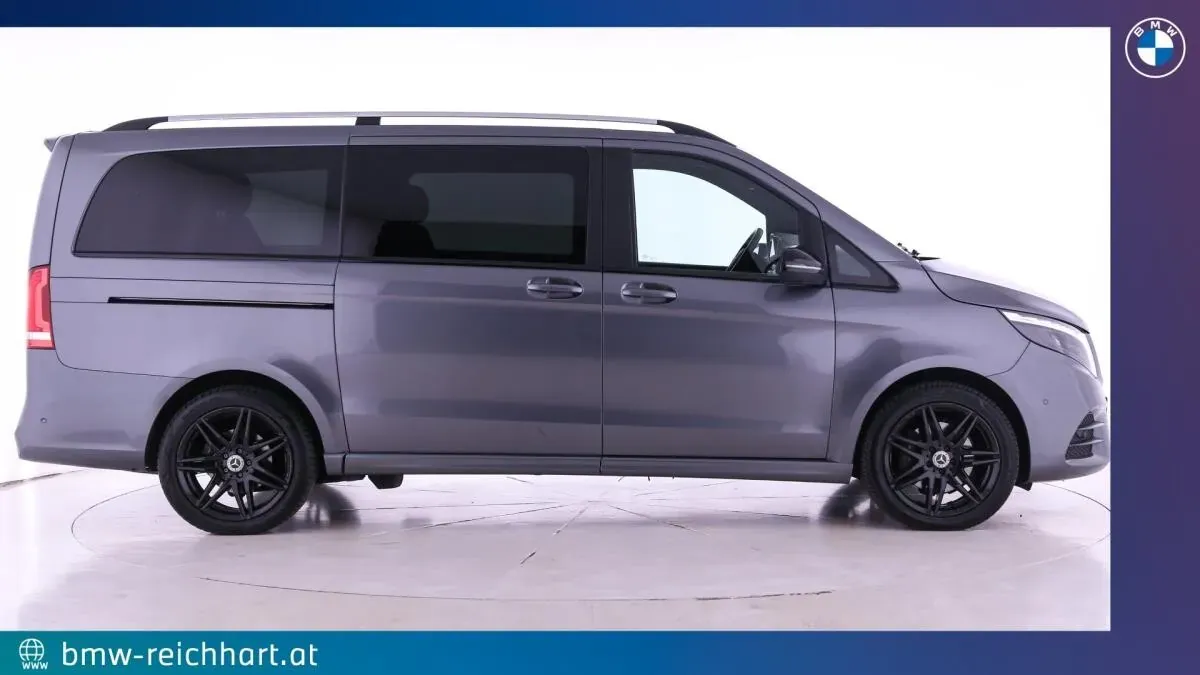 Mercedes-Benz V-Class 2023 photo 2