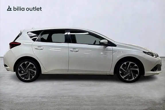 Toyota Auris 2016 photo 5