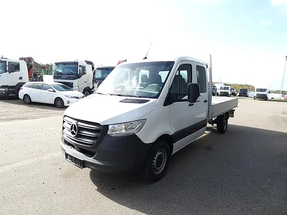 Mercedes-Benz Sprinter 2025 photo 4