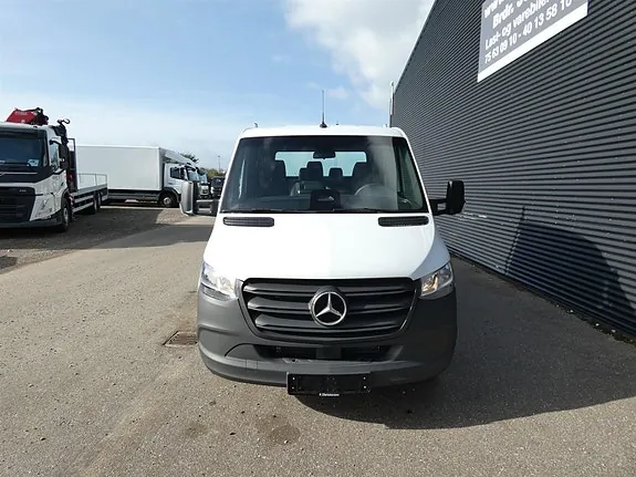 Mercedes-Benz Sprinter 2025 photo 3