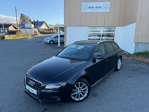 Audi A4 2012 photo 2