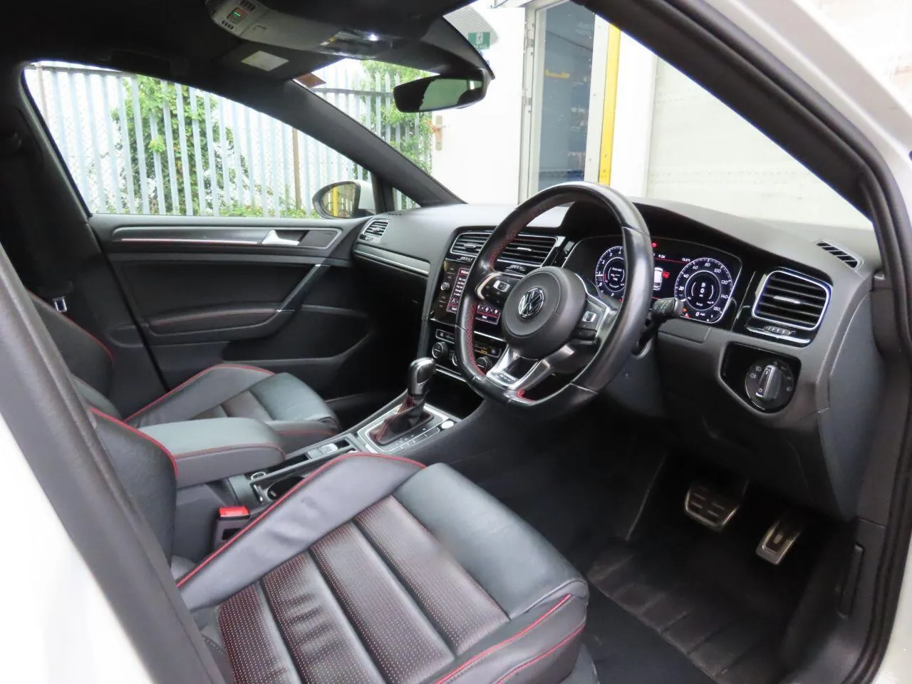 Volkswagen Golf 2019 photo 3