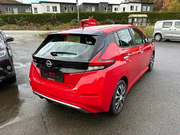 Nissan Leaf 2023 photo 5