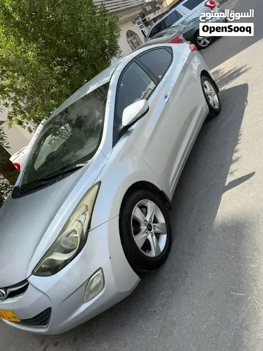 Hyundai Elantra 2013 photo 3