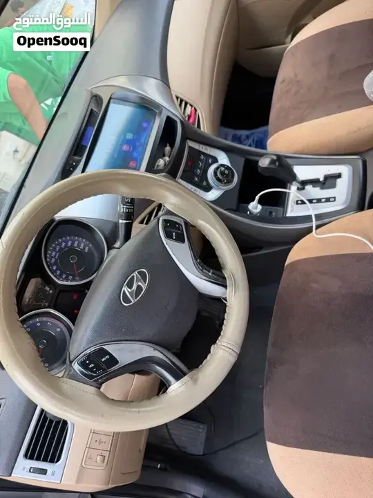 Hyundai Elantra 2013 photo 2