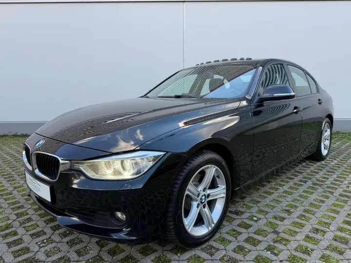 BMW 320I