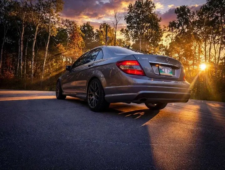 Mercedes-Benz C300 2009 photo 2
