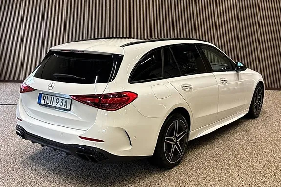 Mercedes-Benz C300 2023 photo 4